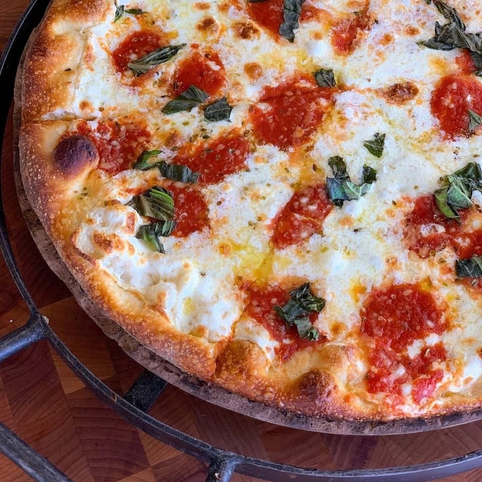 Hot stone pizza